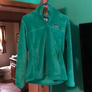 Patagonia Women Green Synchilla Size Medium